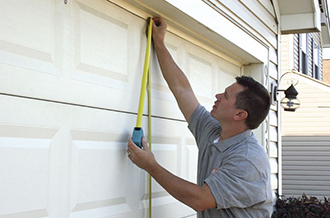Fix A Garage Door inÂ Stouffville