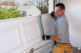 Garage Door Repair inÂ Stouffville