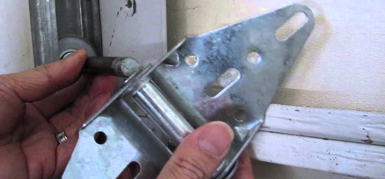 Garage Door Bracket Repair Services in Stouffville